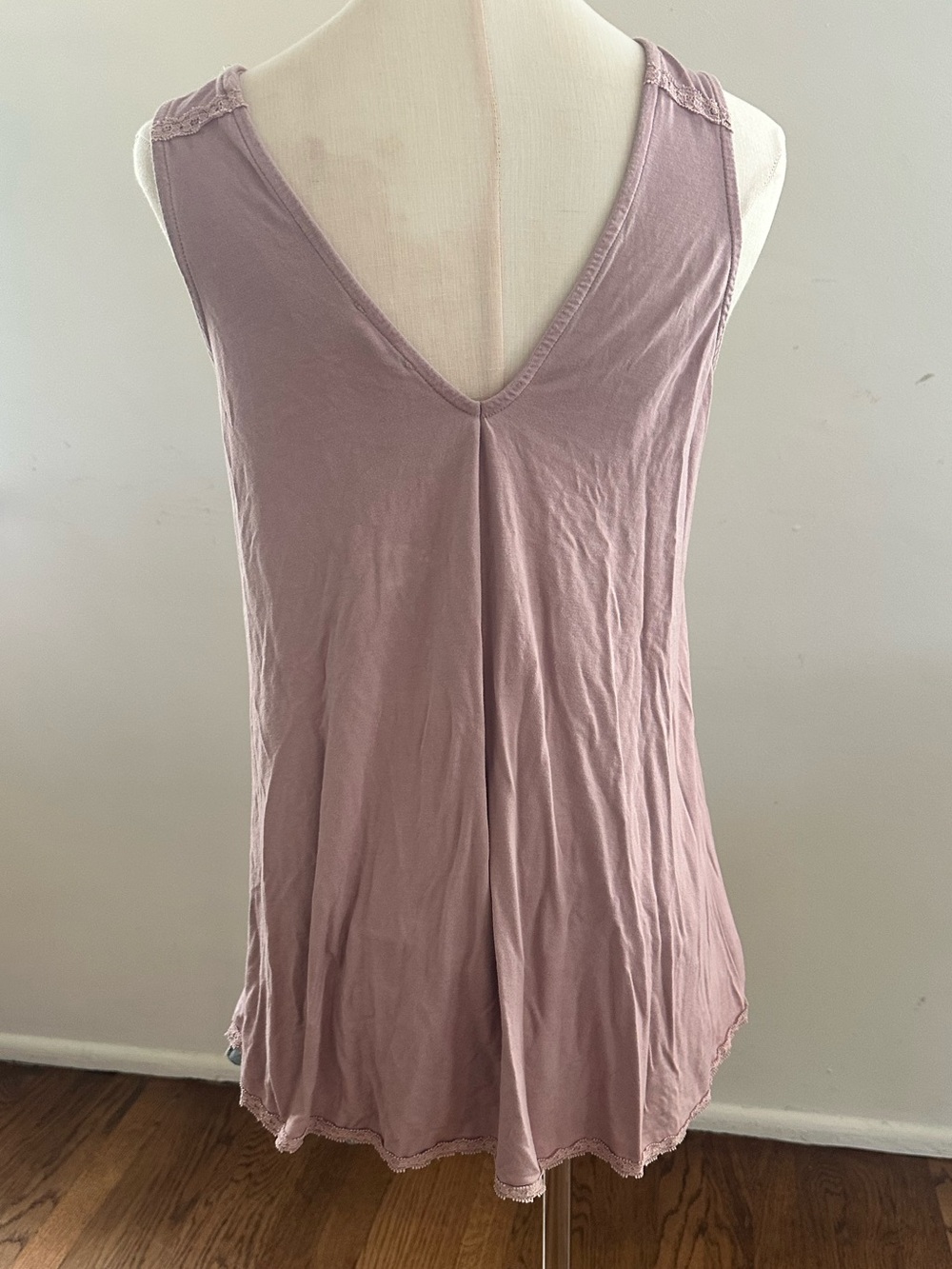 POL Dusty Lavender Lace-Up Embroidered Tank Top Boho Flowy Tunic Soft L - Picture 7 of 11